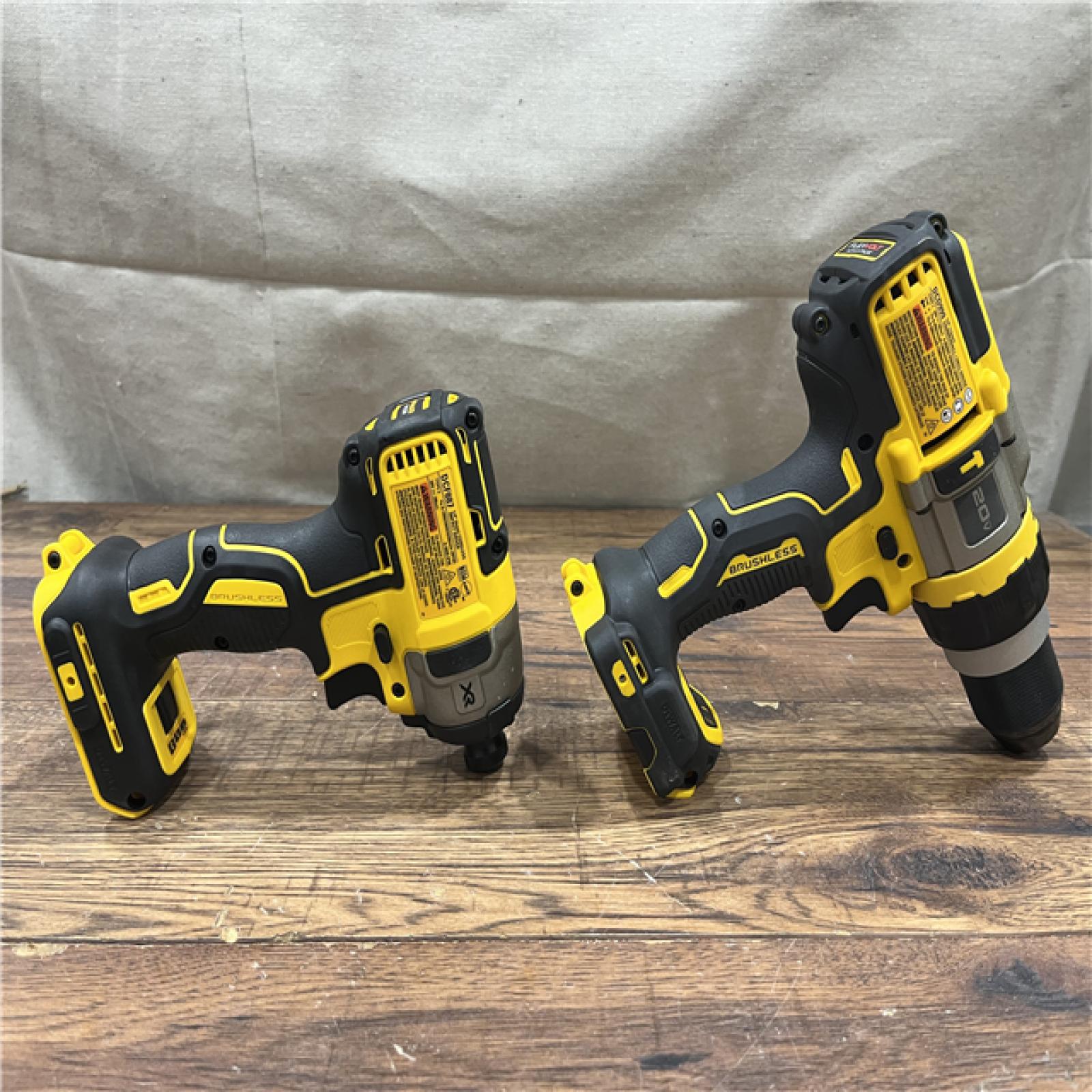 AS-IS DEWALT 20V MAX Cordless Brushless Hammer Drill/Driver 2 Tool Combo Kit with FLEXVOLT ADVANTAGE