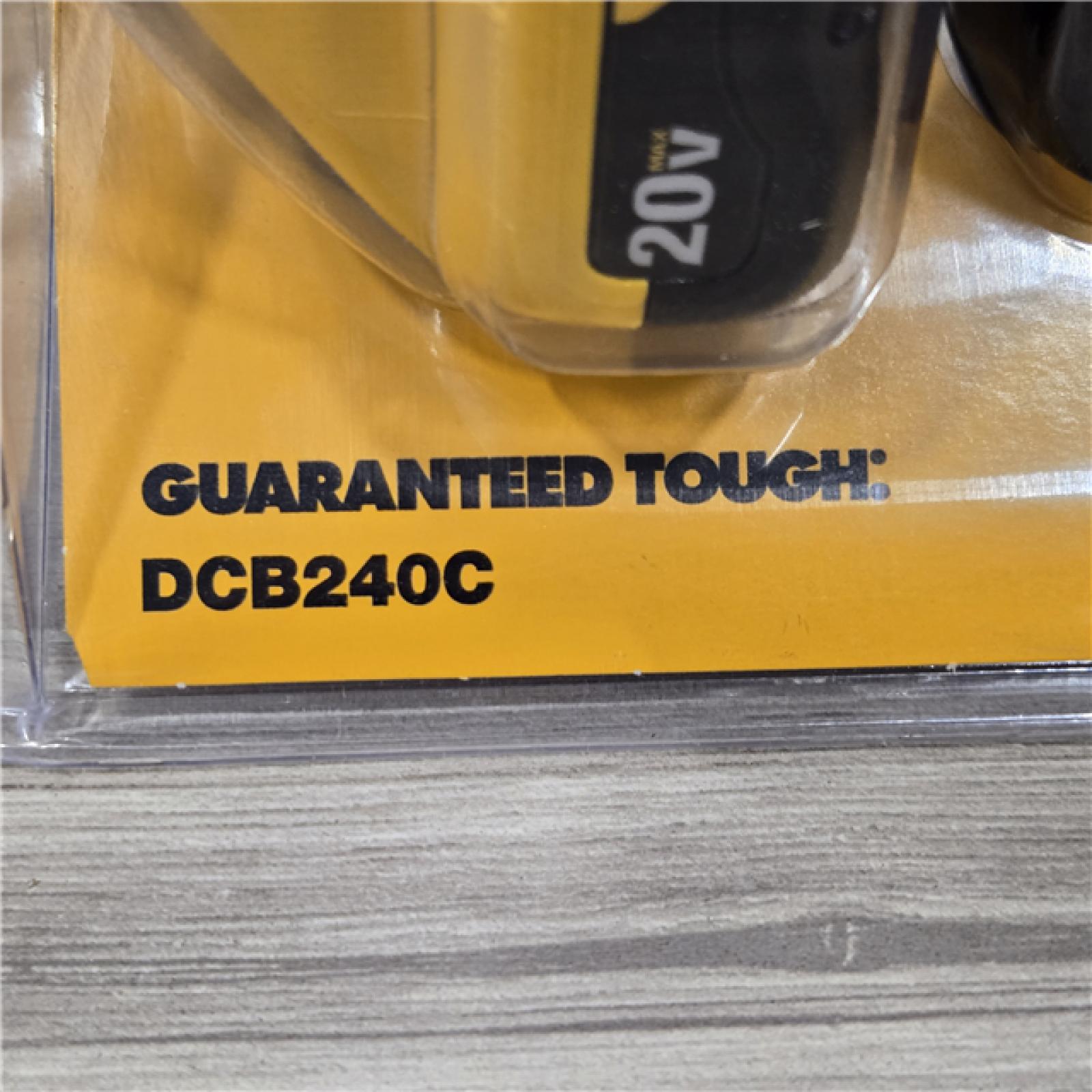 NEW! - DEWALT 20V MAX Compact Lithium-Ion 4.0Ah Battery Pack with 12V to 20V MAX Charger