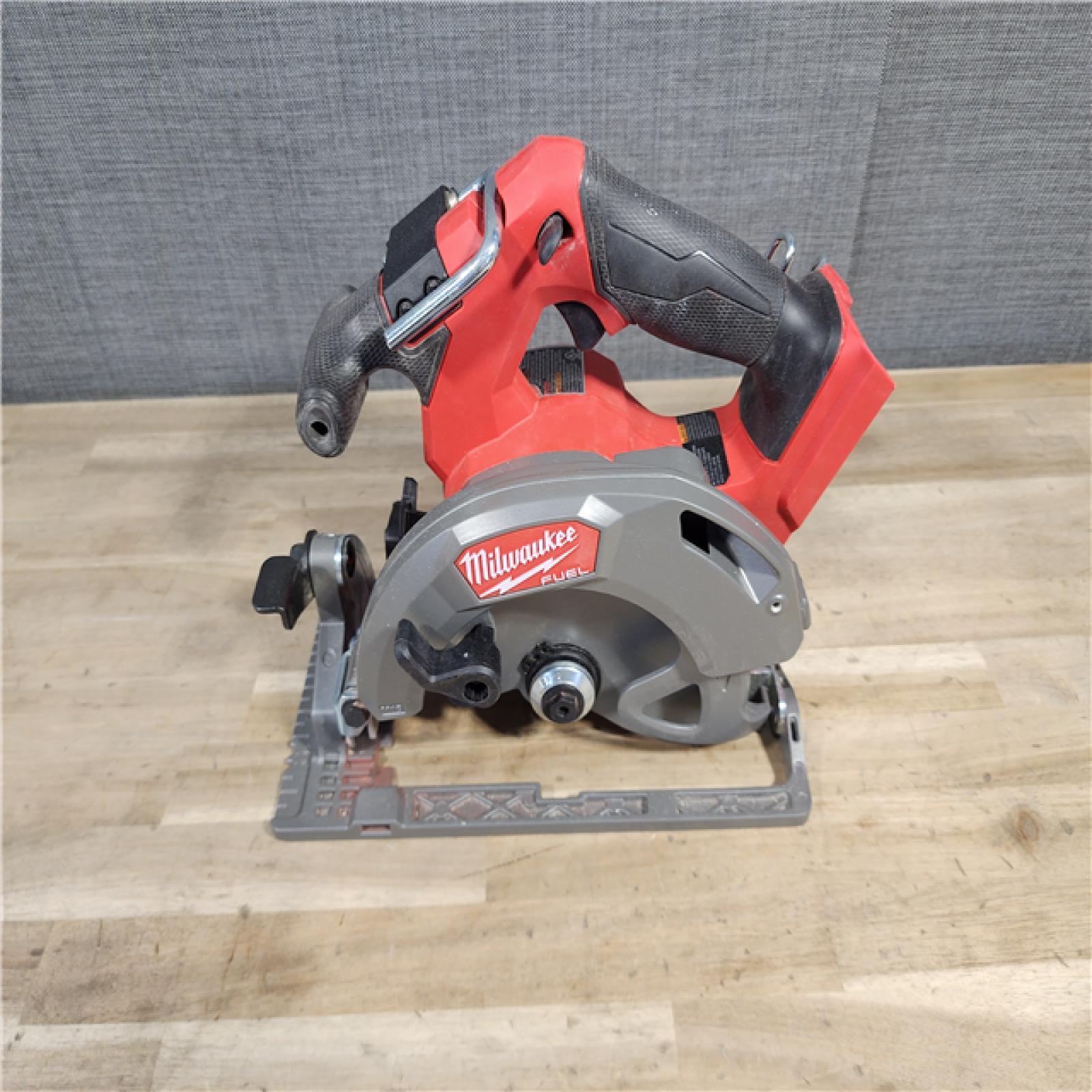 HOUSTON LOCATION - AS-IS M18 FUEL 18V Lithium-Ion Brushless Cordless 6-1/2 in. Circular Saw (Tool-Only)