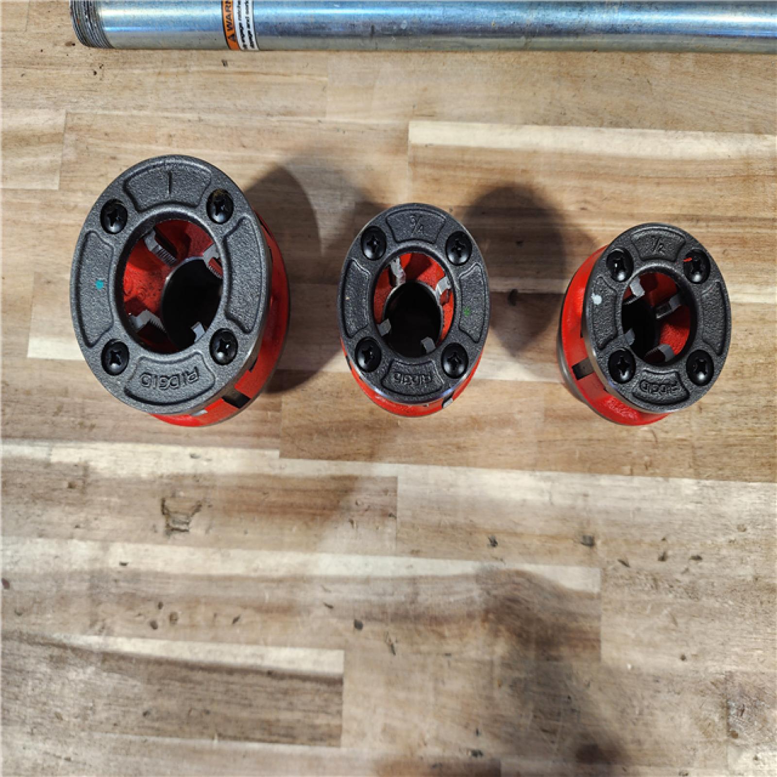HOUSTON LOCATION - AS-IS RIDGID 36345 Exposed Ratchet Threader Set  1/2-1 Capacity NPT