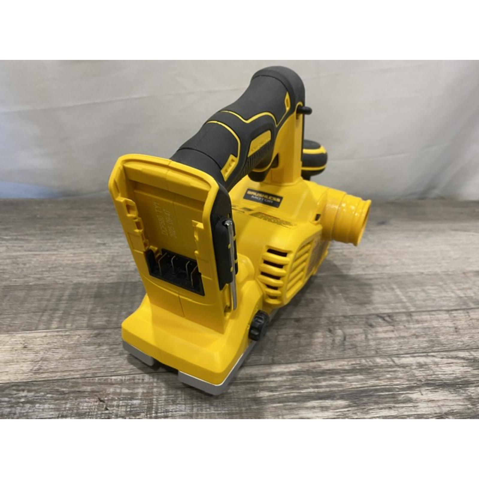 AS-IS DEWALT 20V MAX XR Cordless Brushless 3-1/4 in. Planer (Tool Only)