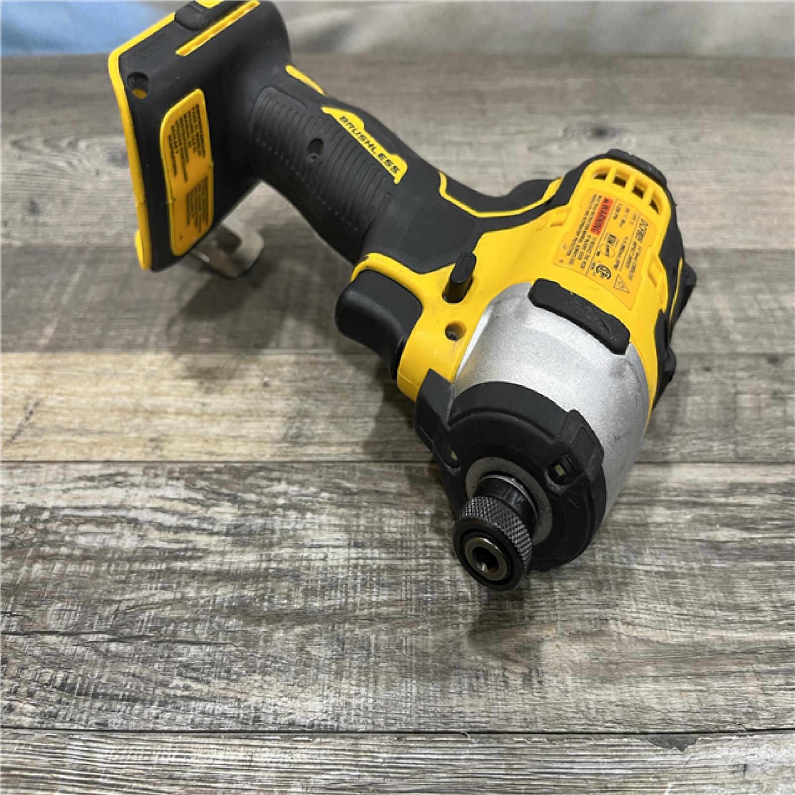 AS-IS DEWALT Atomic 20V Max Lithium-Ion Brushless Cordless Compact 1/4 in. Impact Driver Kit