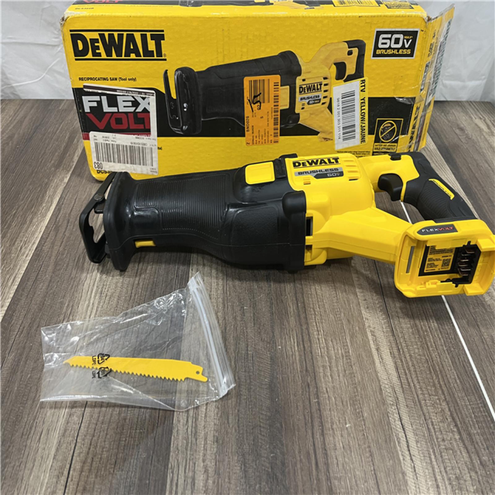 GOOD DeWalt DCS389B FLEXVOLT 60V MAX Cordless Brushless Reciprocating Saw (Tool-Only)