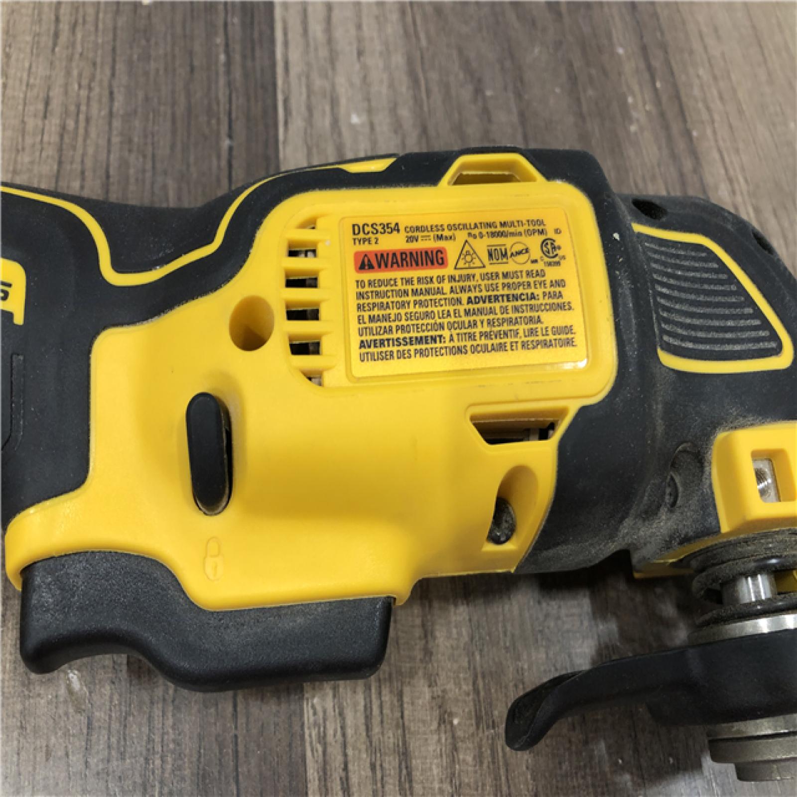 AS-IS DEWALT ATOMIC 20V MAX Cordless Brushless Oscillating Multi Tool (Tool Only)