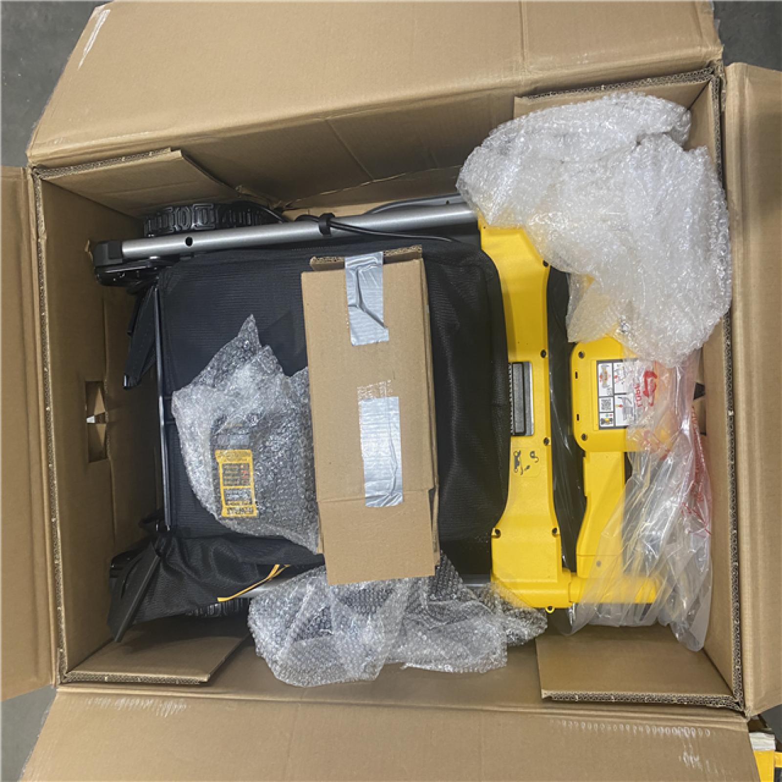 Dallas Location - As-Is FLEXVOLT 2x60V MAX 21 in. Cordless Battery Powered Self Propelled Lawn Mower Kit with 12.0 Ah Batteries and Chargers