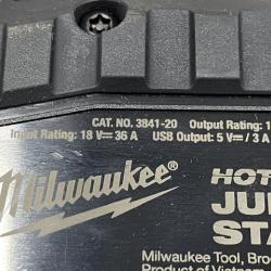 AS-IS Milwaukee 18V Lithium-Ion Cordless 2000 Peak Amp HOTSHOT Jump Starter (Tool-Only)