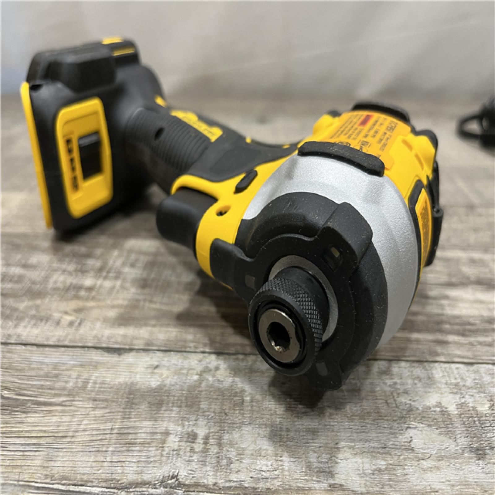 AS-IS DEWALT ATOMIC 20V MAX Lithium-Ion Cordless 1/4 in. Brushless Impact Driver Kit