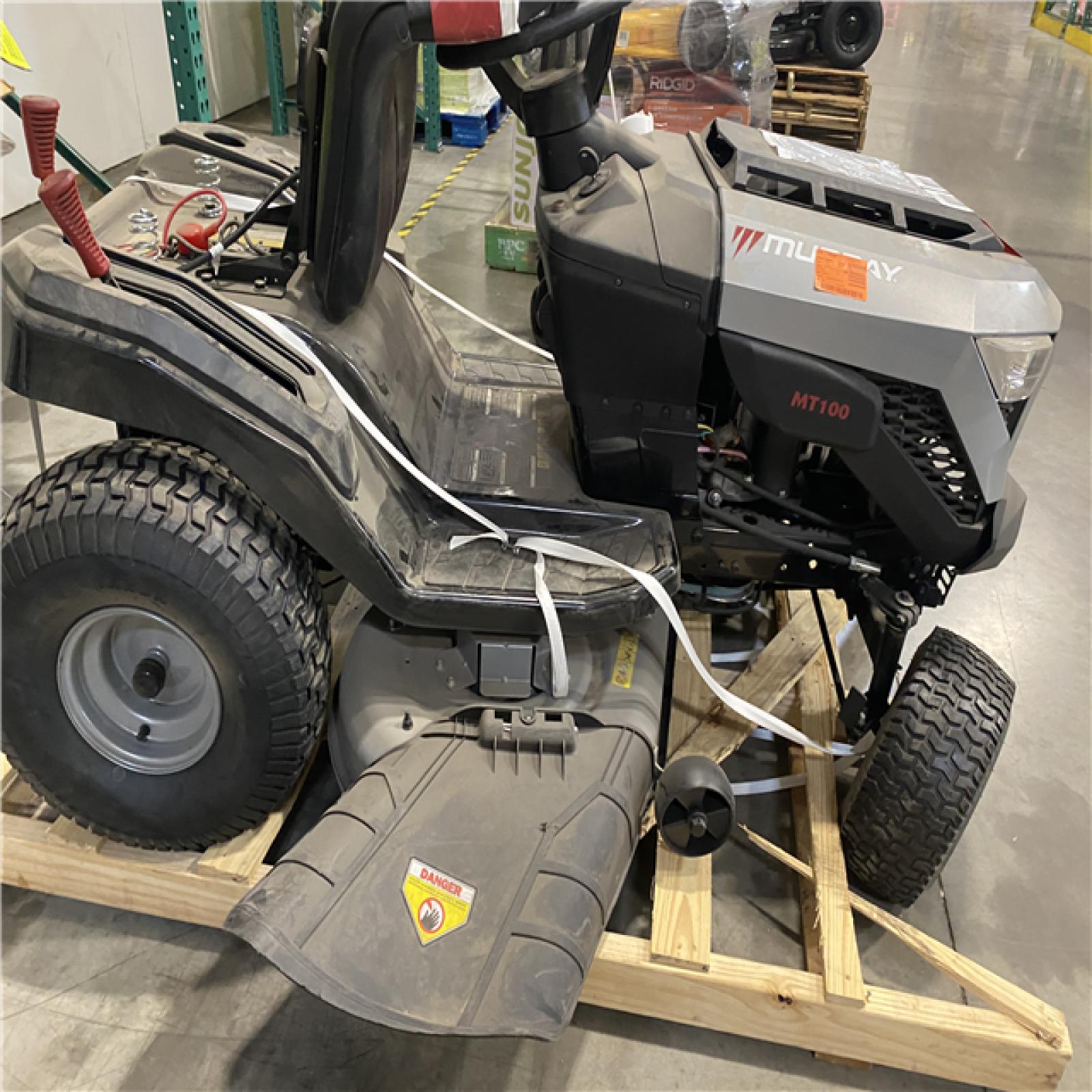 Dallas Location - As-Is  Murray MT100 42 in. 13.5 HP 500cc Briggs Gas Tractor
