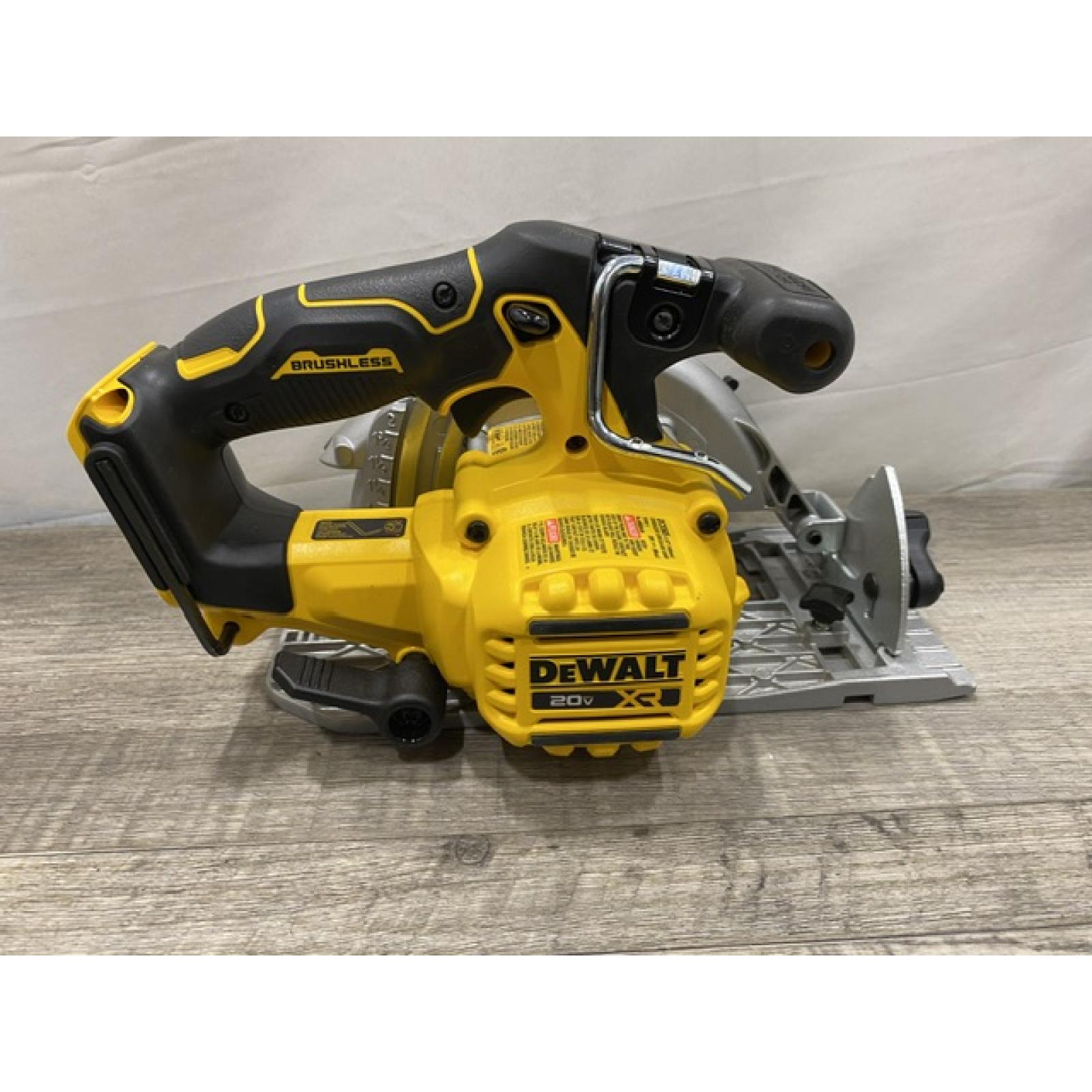 AS-IS DEWALT 20V MAX Cordless Brushless 6-1/2 in. Sidewinder Style Circular Saw (Tool Only)