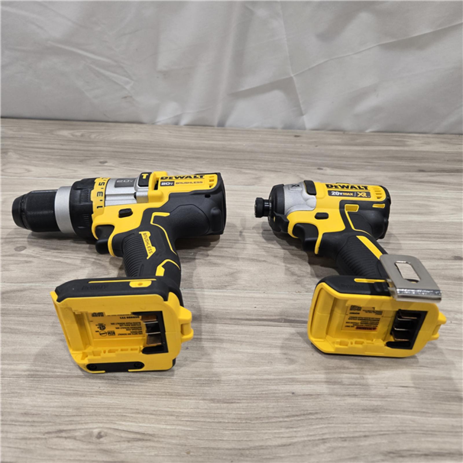 AS-IS DEWALT 20V MAX Cordless Hammer Drill/Driver 2 Tool Combo Kit
