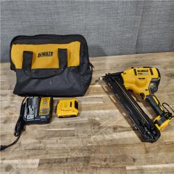 HOUSTON LOCATION - AS-IS DeWalt 15 GA ANGLED FINISH NAILER KIT W/ BATTERY & CHARGER
