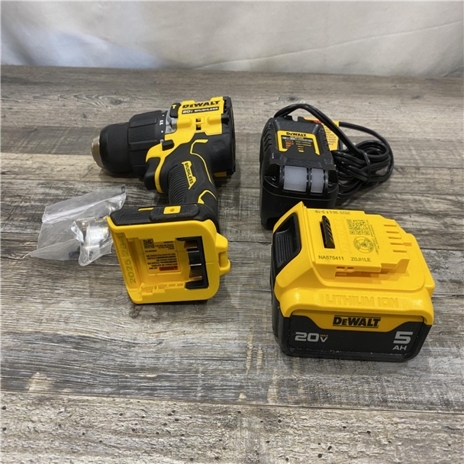AS-IS DEWALT ATOMIC 20V Lithium-Ion Cordless 1/2 in. Hammer Drill Kit