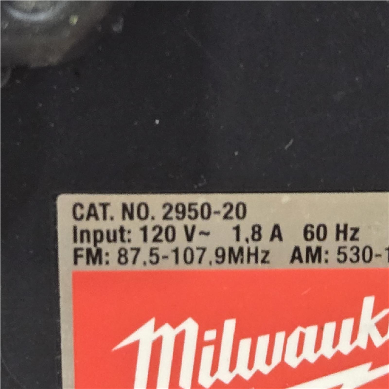 AS-IS Milwaukee 2950-20 18V M18 PACKOUT Cordless Radio (Tool Only)