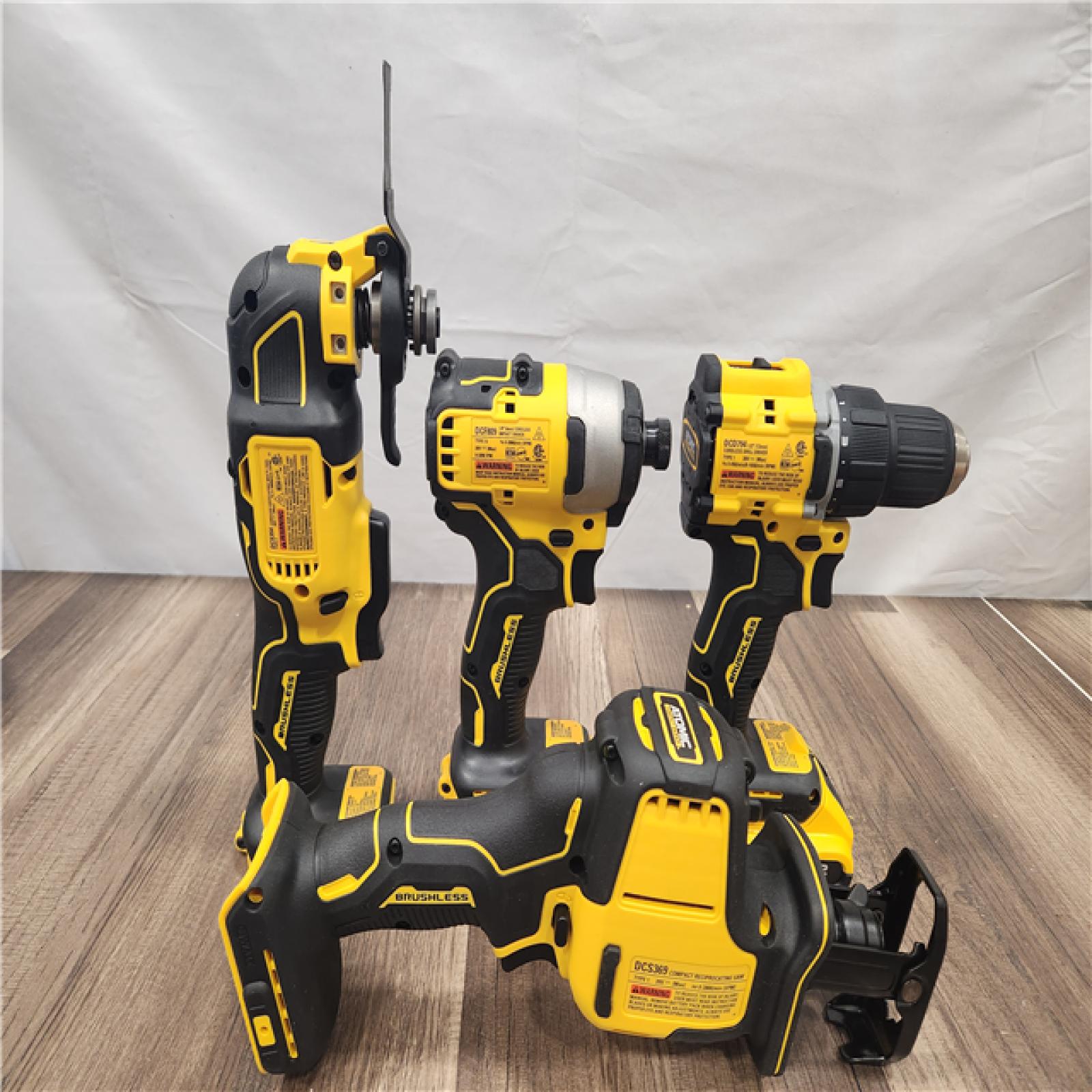 AS-IS- DeWalt 20V MAX ATOMIC Cordless Brushless 4-Tool Combo Kit