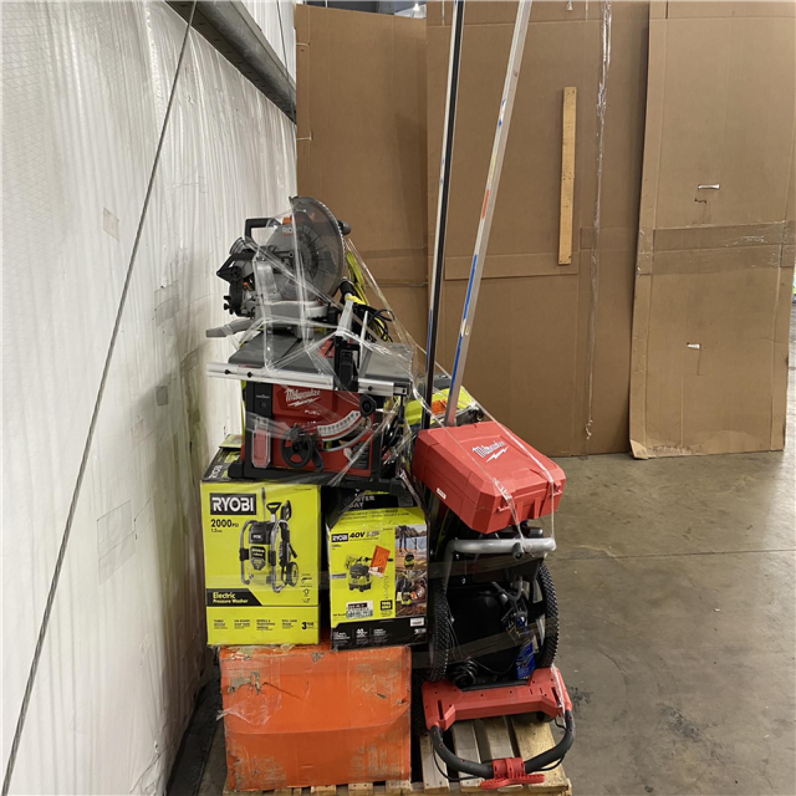 Houston Location AS IS - Tool Pallet