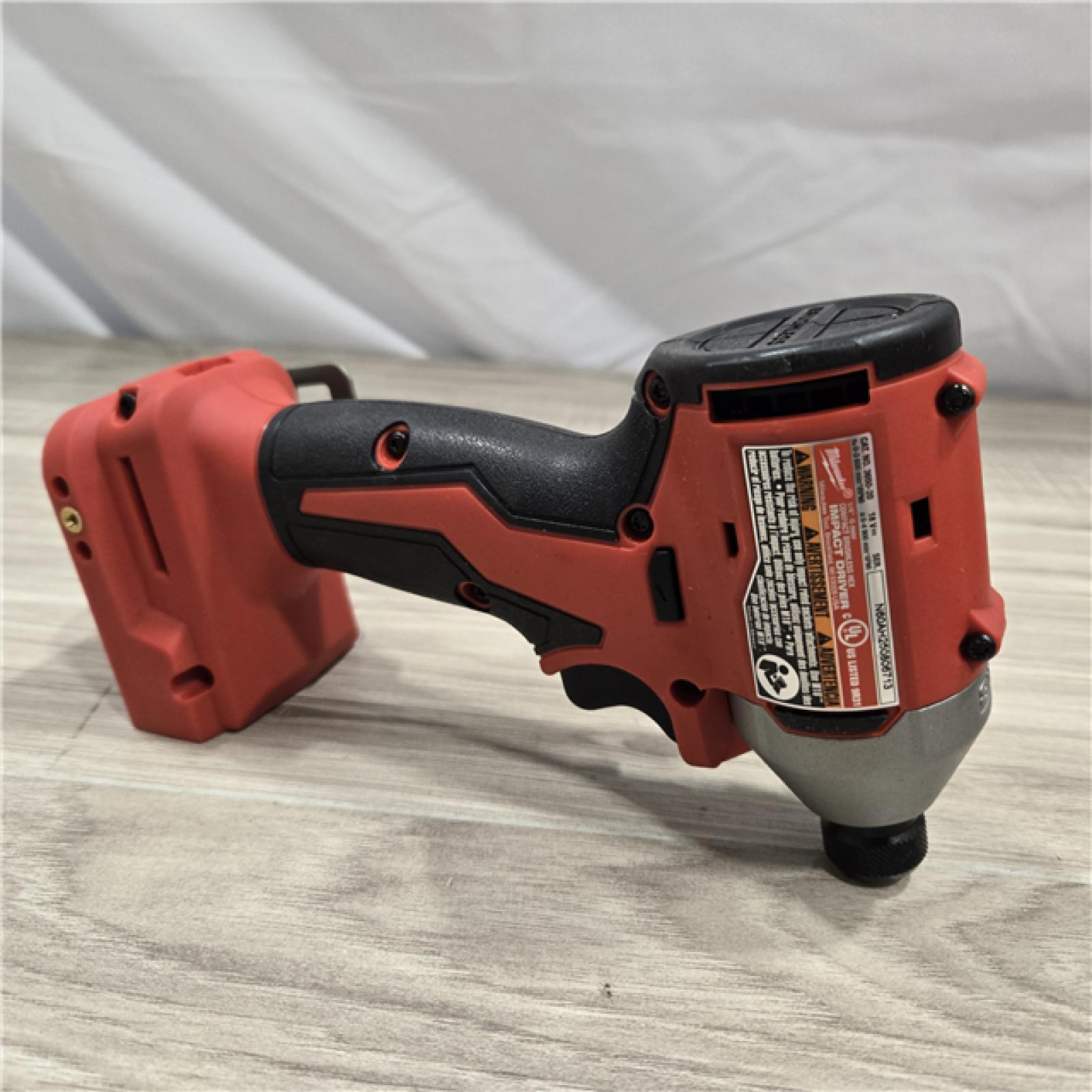 LIKE NEW! - Milwaukee M18 Compact Hex Impact Driver Kit