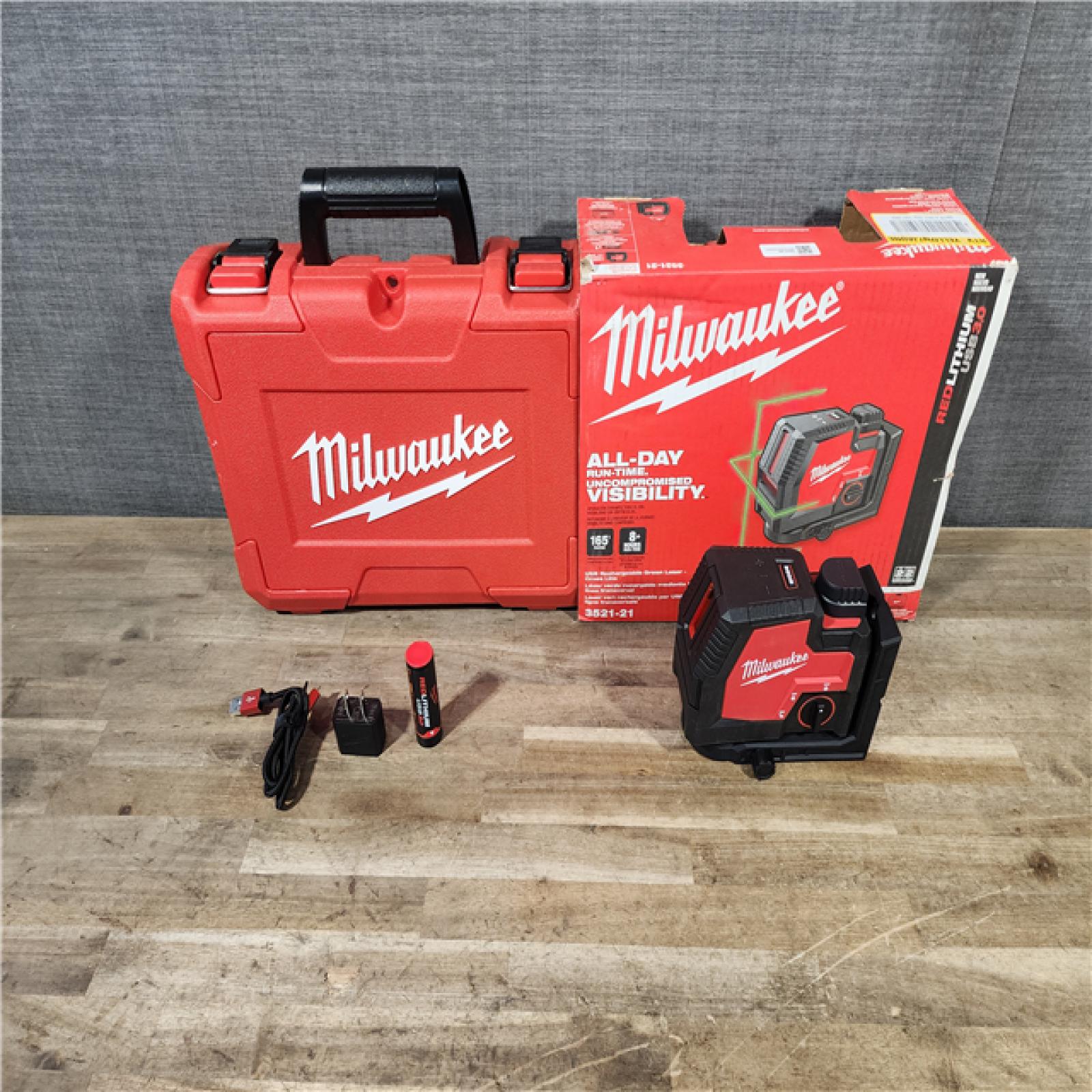 HOUSTON LOCATION - AS-IS MILWAUKEE 100 Ft. REDLITHIUM Lithium-Ion USB Green Rechargeable Cross Line Laser Level with Charger
