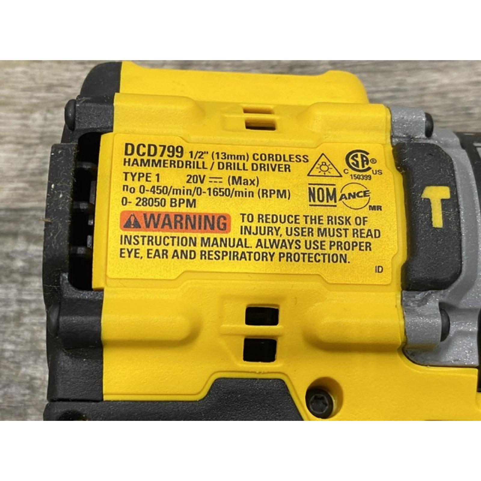 AS-IS DEWALT ATOMIC 20V Lithium-Ion Cordless 1/2 in. Hammer Drill Kit