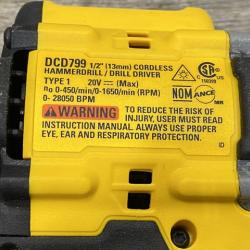 AS-IS DEWALT ATOMIC 20V Lithium-Ion Cordless 1/2 in. Hammer Drill Kit