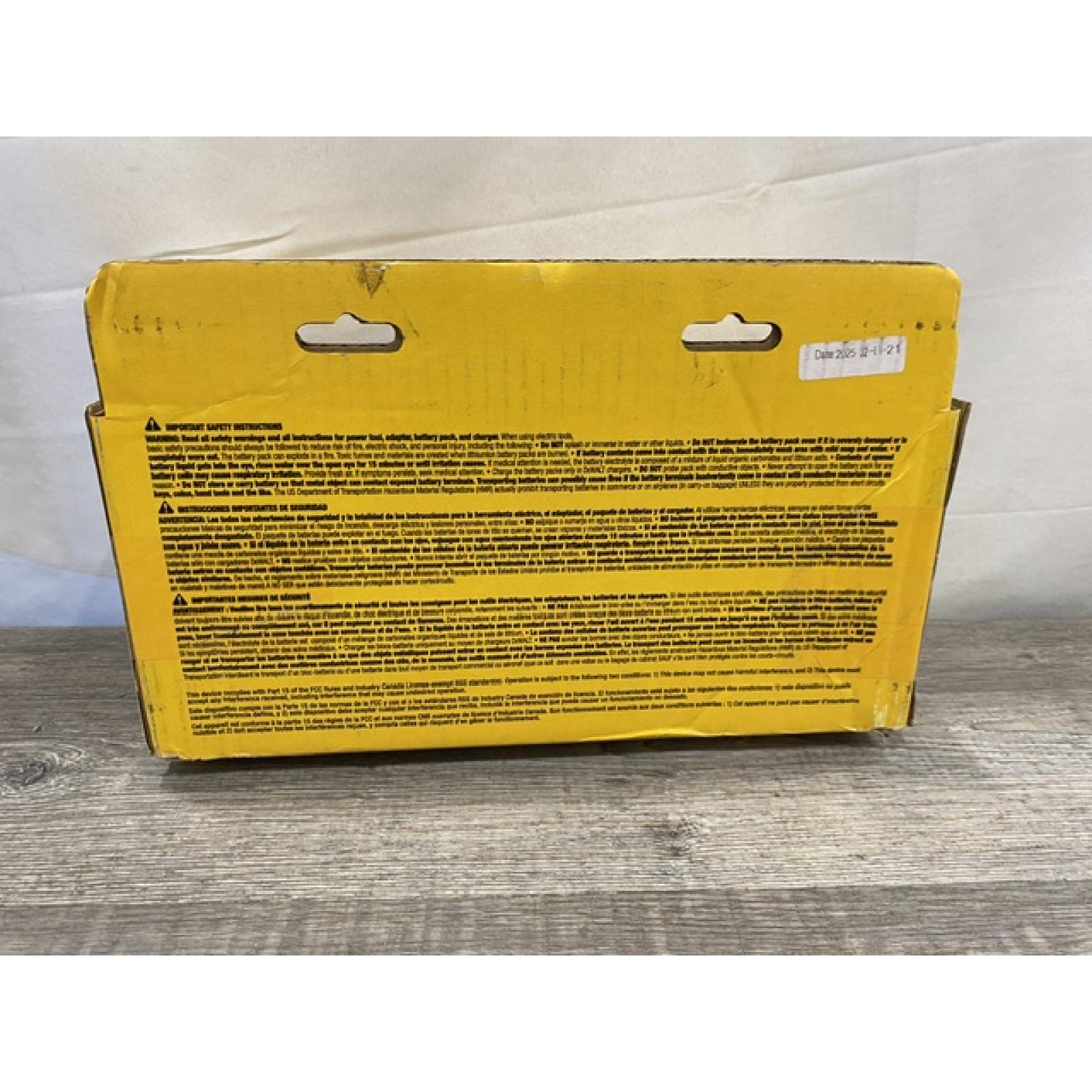 NEW - DEWALT 20V MAX Lithium-Ion Battery Kit with 5.0Ah and 2.0Ah Battery and Charger