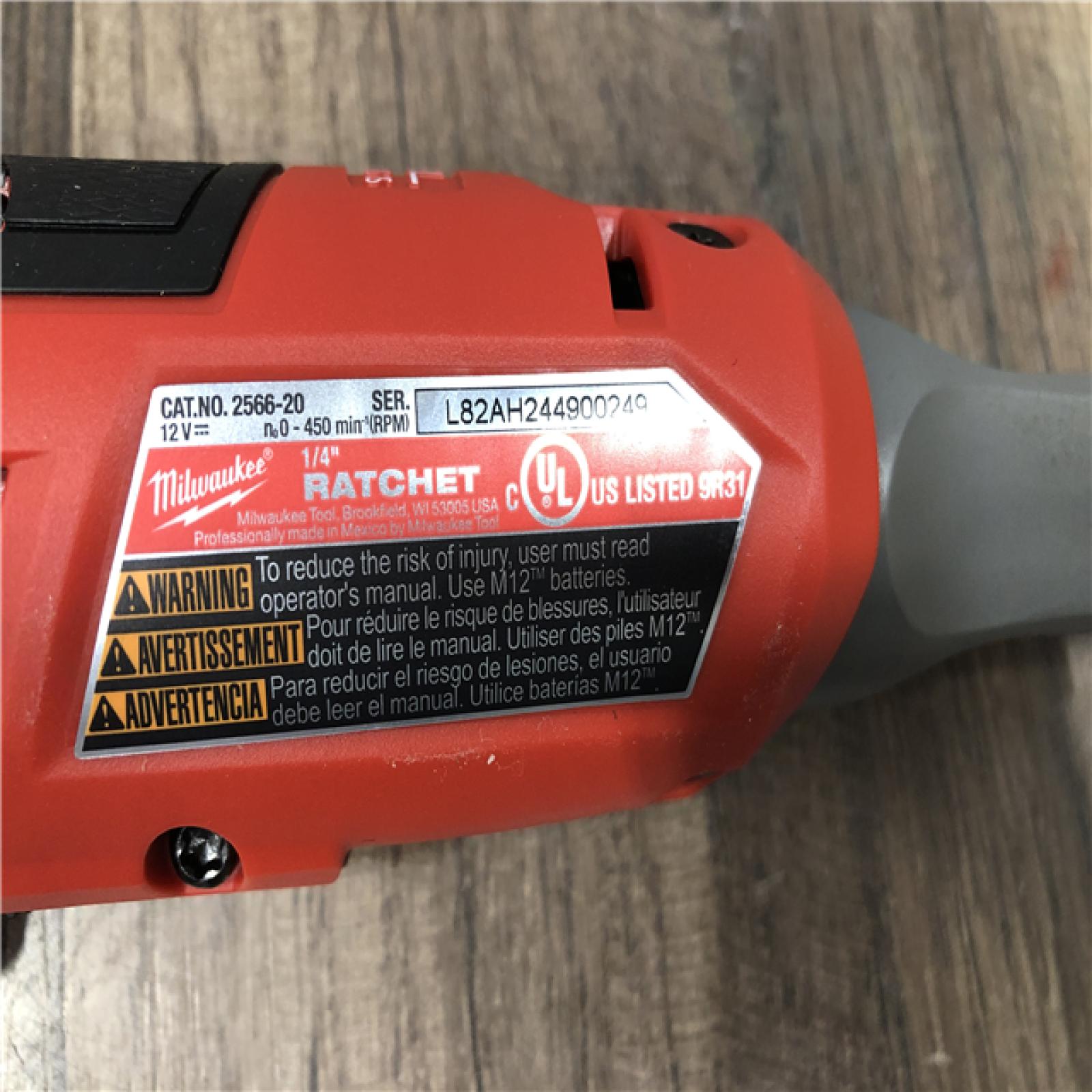 AS-IS Milwaukee M12 FUEL 12V Lithium-Ion Brushless Cordless High Speed 1/4 in. Ratchet Kit