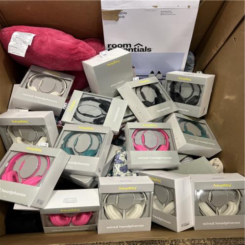 DALLAS LOCATION - BULLSEYE CLOTHING, HOME GOODS PALLET