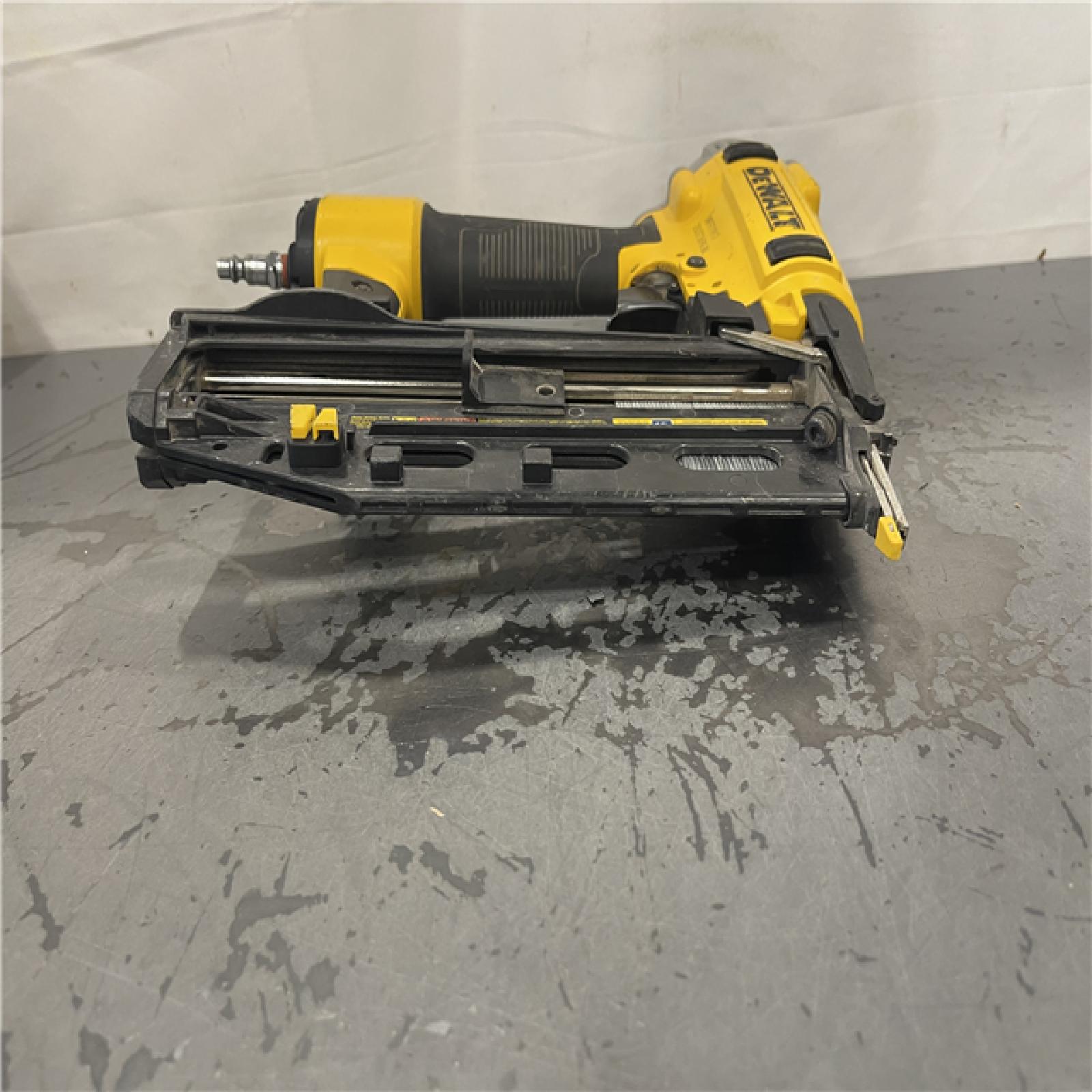 AS-IS- Dewalt-DWFP71917 16 Gauge Precision Point Finish Nailer