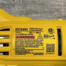 AS-IS DEWALT 20V MAX Cordless 18-Gauge Swivel Head Shears (Tool Only)