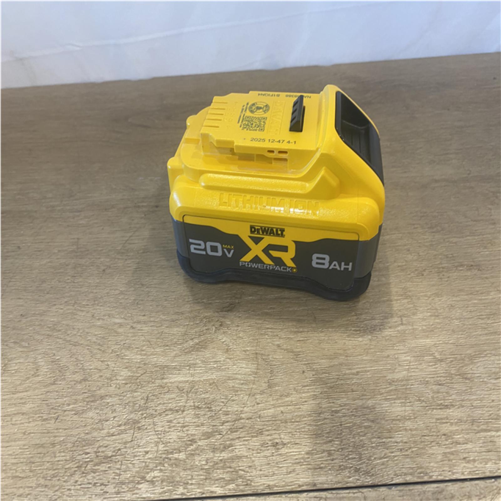AS-IS DEWALT 20V MAX XR POWER-Pack Lithium-Ion 8.0Ah Battery