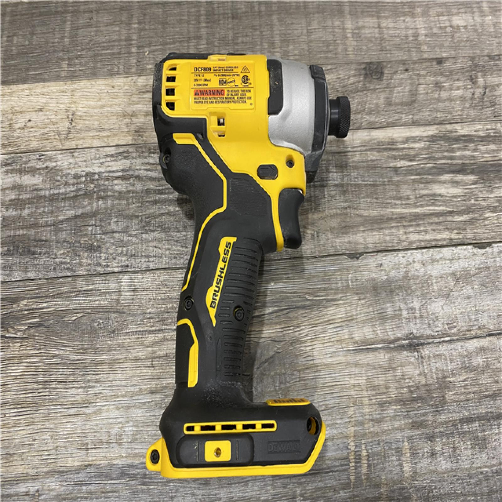 AS-IS DEWALT Atomic 20V Max Lithium-Ion Brushless Cordless Compact 1/4 in. Impact Driver Kit