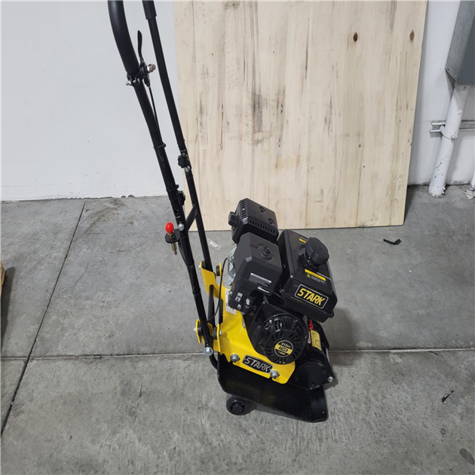 CALIFORNIA AS-IS APPEARS NEW STARK 212CC GAS PLATE COMPACTOR