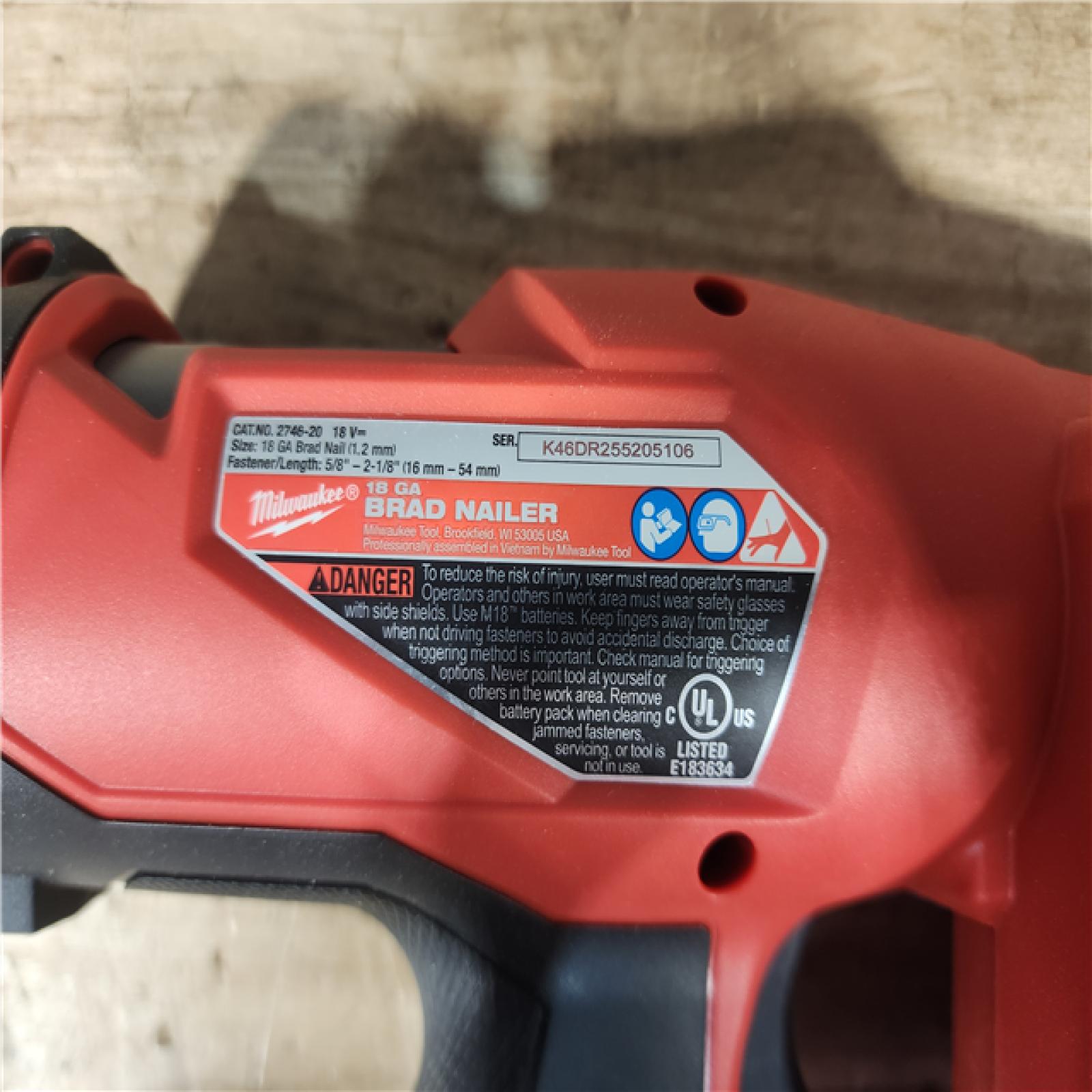 HOUSTON LOCATION - AS - IS Milwaukee FUEL 18-Volt Lithium-Ion Brushless Cordless Gen II 18-Gauge Brad Nailer (Tool-Only)