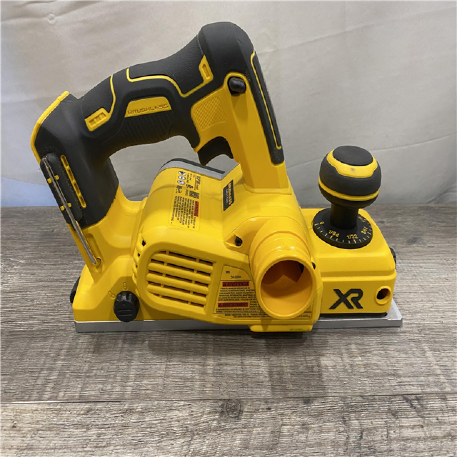 AS-IS DEWALT 20V MAX XR Cordless Brushless 3-1/4 in. Planer (Tool Only)