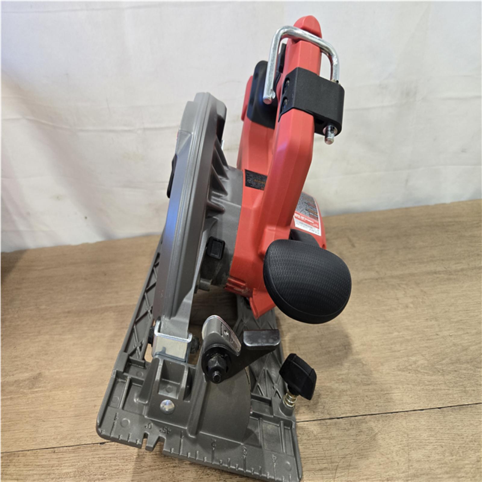 AS-IS Milwaukee FUEL 18V Lithium-Ion Brushless Cordless 7-1/4 in. Circular Saw (Tool-Only)