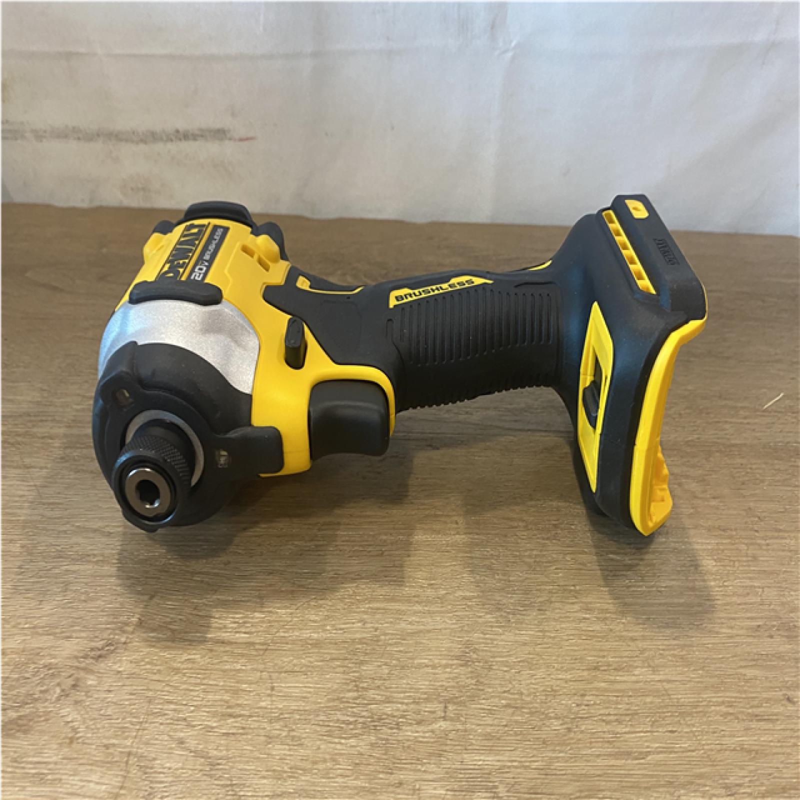 AS-IS DEWALT ATOMIC 20V MAX Lithium-Ion Cordless 1/4 in. Brushless Impact Driver Kit