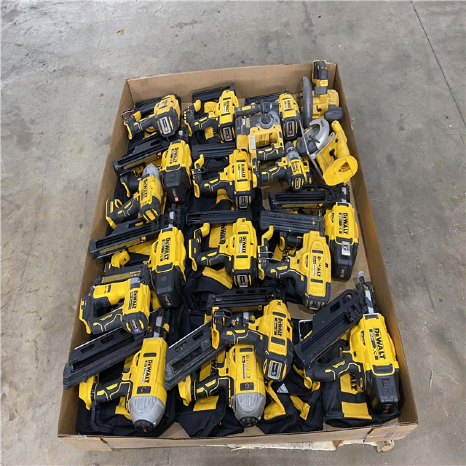 Houston Location AS IS - Tool Pallet