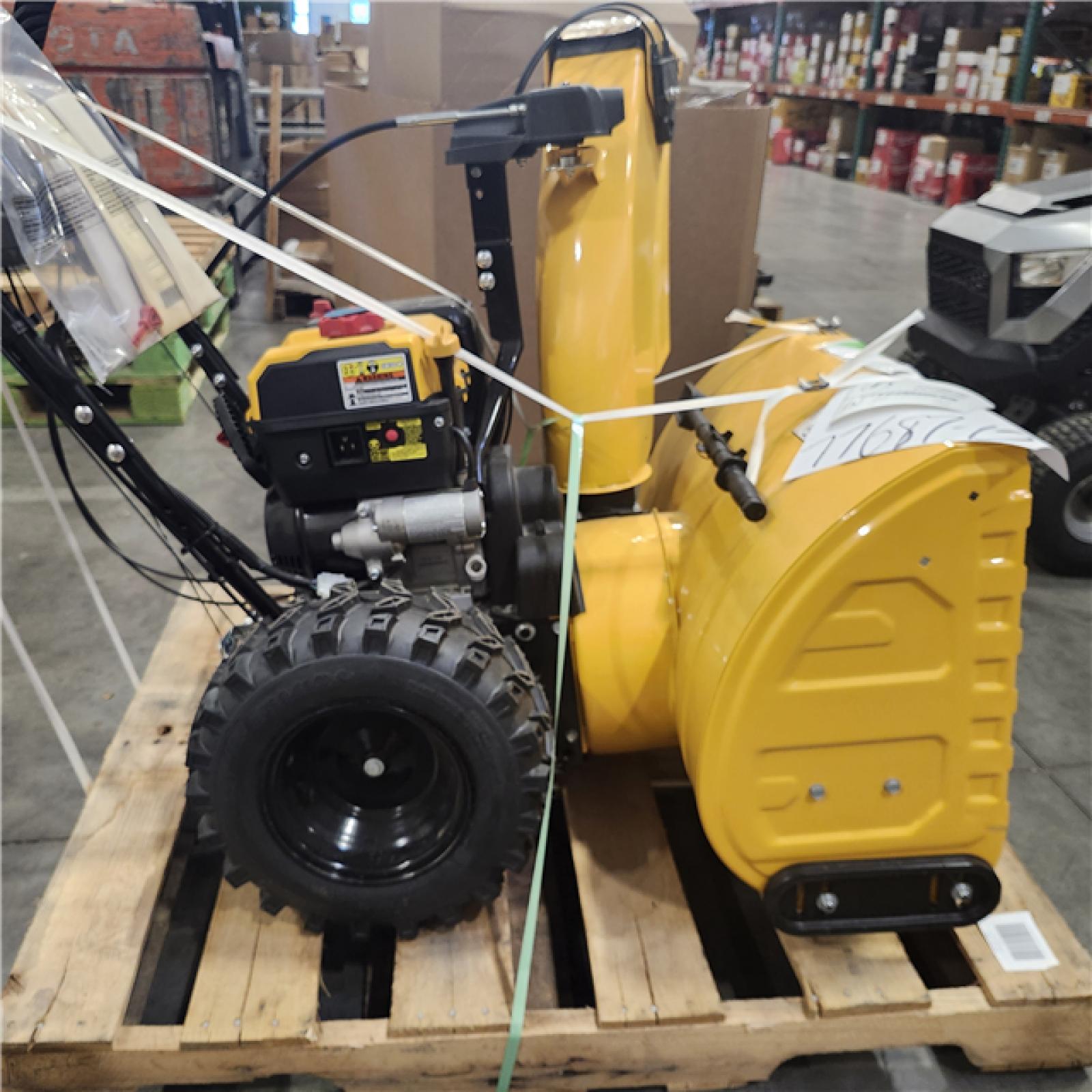 Dallas Location - As-Is Cub Cadet 2X 28 in.Gas Snow Blower