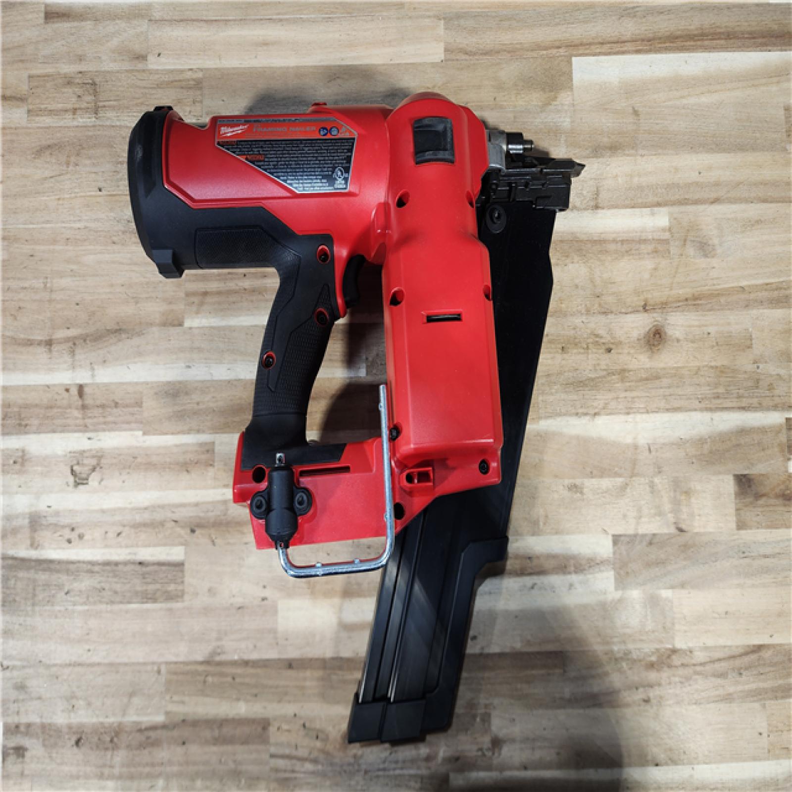 HOUSTON LOCATION - AS-IS (APPEARS LIKE NEW) Milwaukee FUEL 3-1/2 in. 18-Volt 21-Degree Lithium-Ion Brushless Cordless Framing Nailer (Tool-Only)