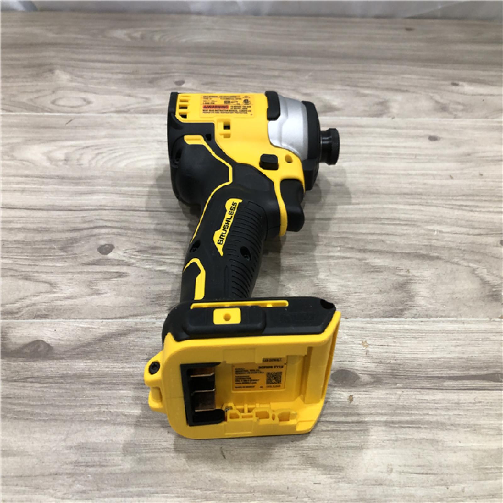 AS-IS DEWALT Atomic 20V Max Lithium-Ion Cordless Compact 1/4 in. Impact Driver Kit