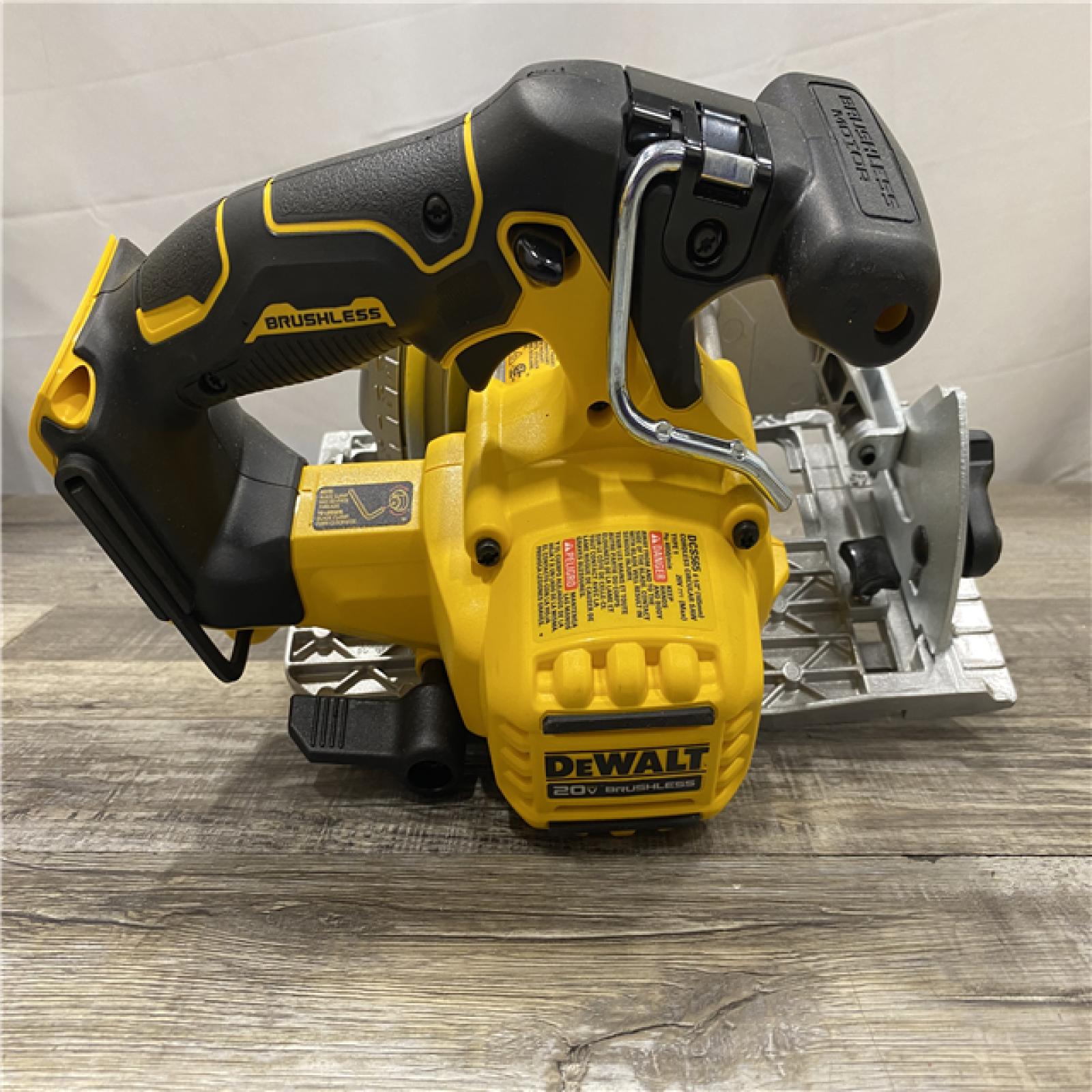 AS-IS DEWALT 20V MAX Cordless Brushless 6-1/2 in. Sidewinder Style Circular Saw (Tool Only)