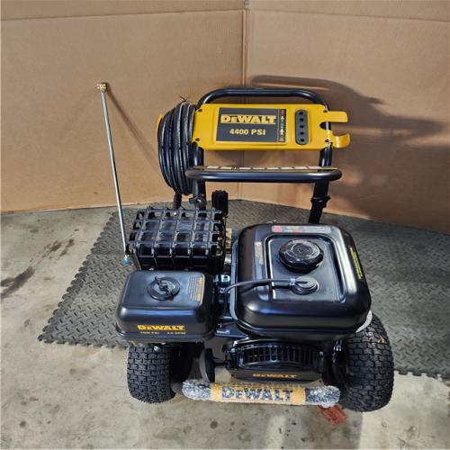 HOUSTON LOCATION - AS-IS DEWALT 4400 PSI 4.0 GPM Cold Water Gas Pressure Washer