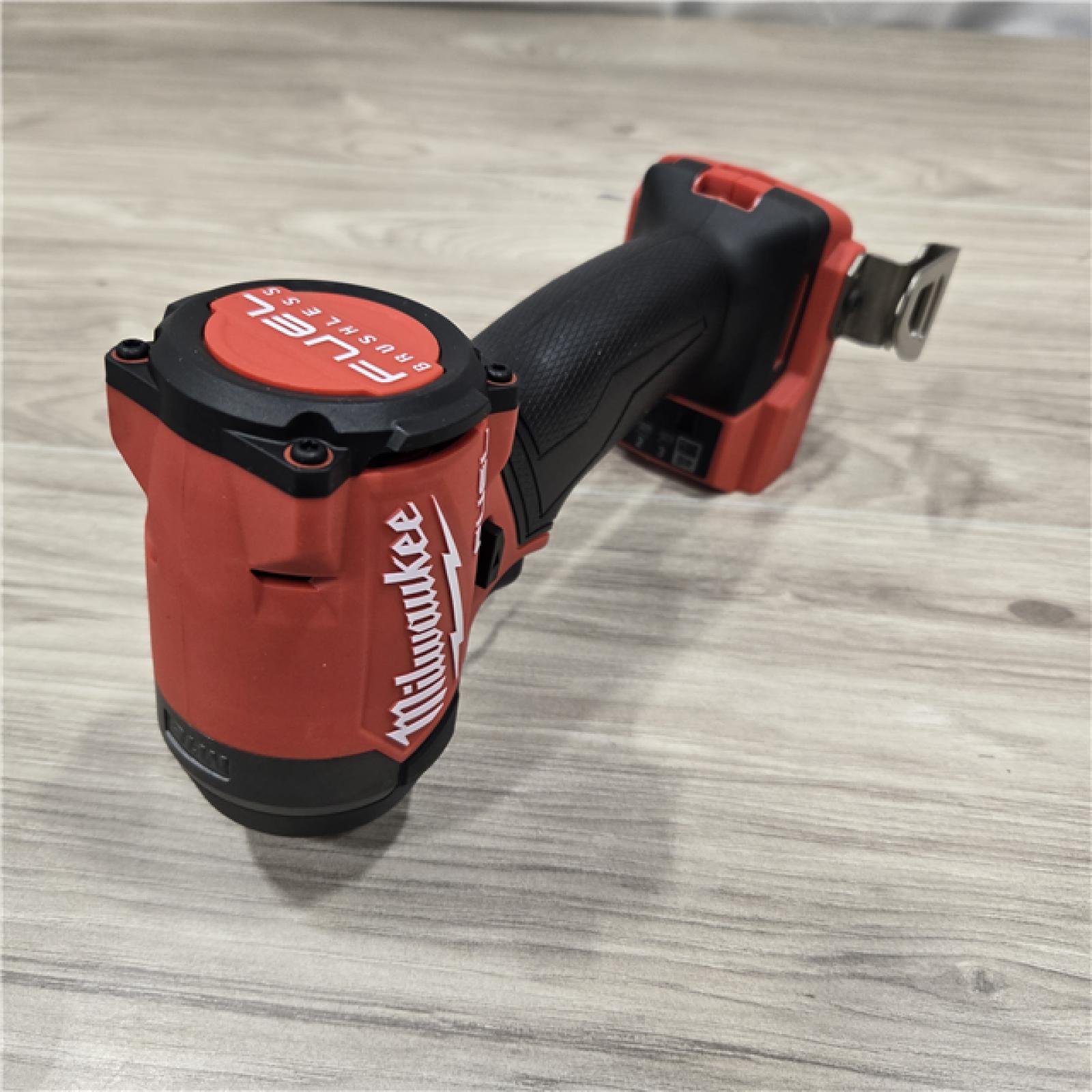 LIKE NEW! - Milwaukee 2953-22 M18 FUEL Hex Impact Driver Kit