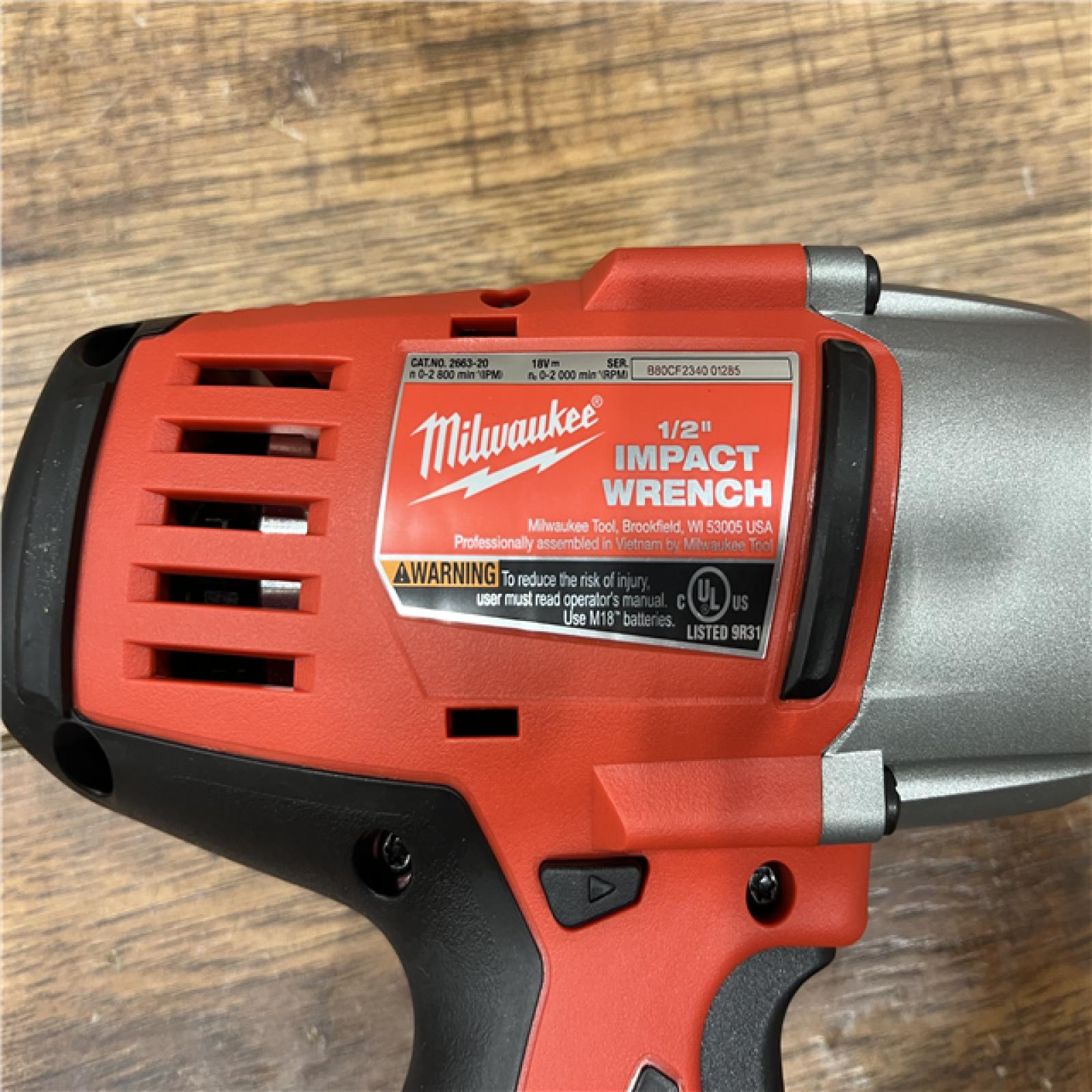 AS-IS Milwaukee M18 1/2 in. Cordless Brushless High Torque Impact Wrench Kit (Battery & Charger)
