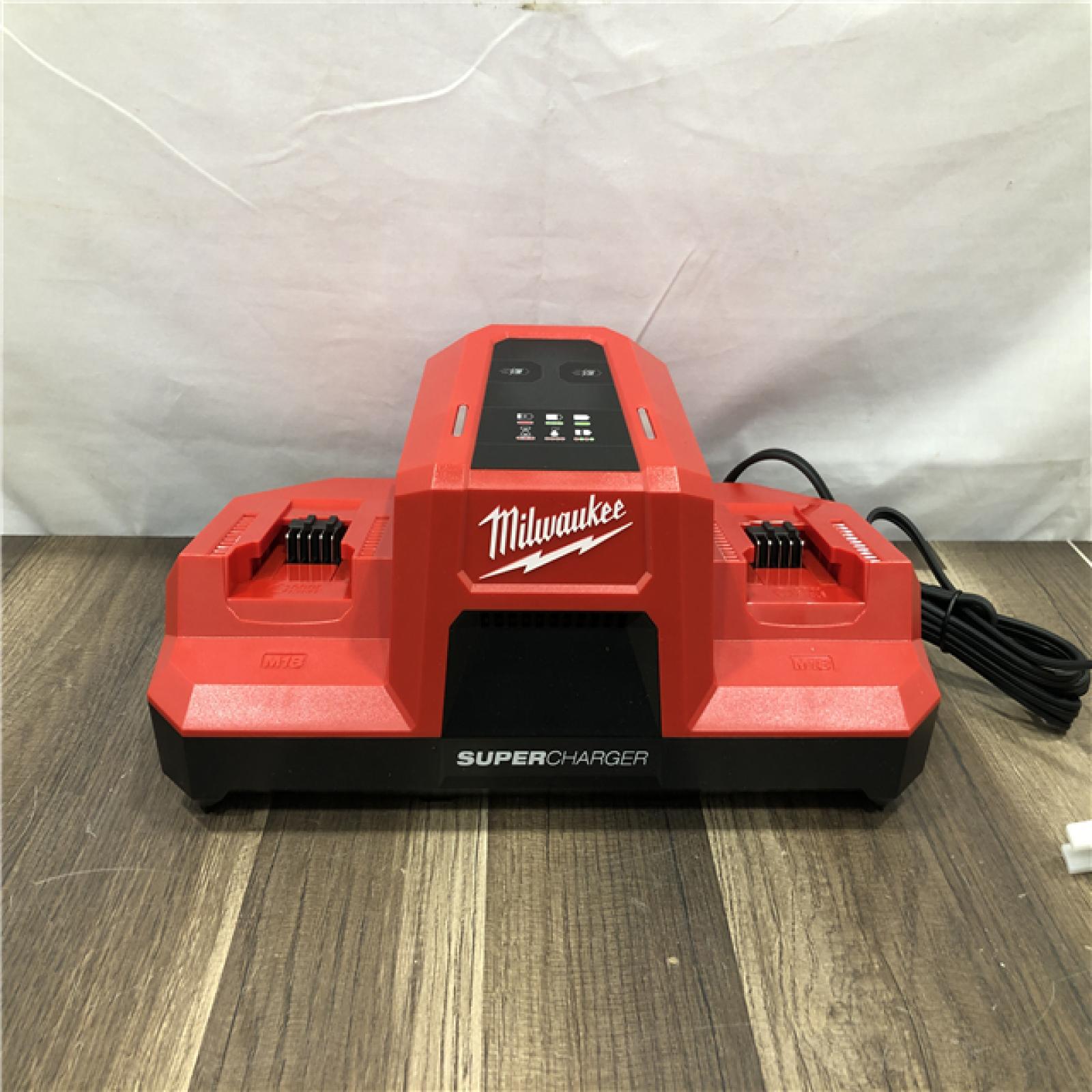 AS-IS Milwaukee 18V Dual Bay Simultaneous Super Charger
