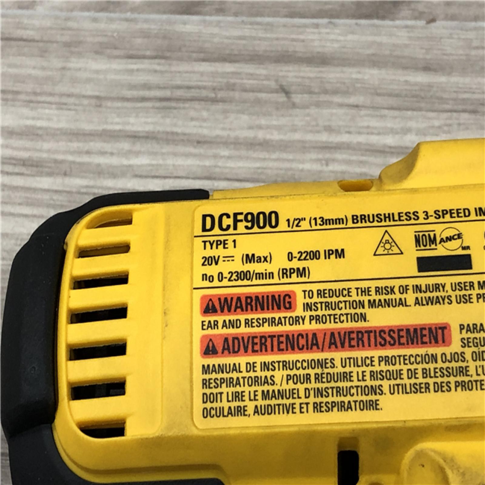 AS-IS Dewalt 20V MAX Lithium-Ion Cordless 1/2 in. Impact Wrench Kit