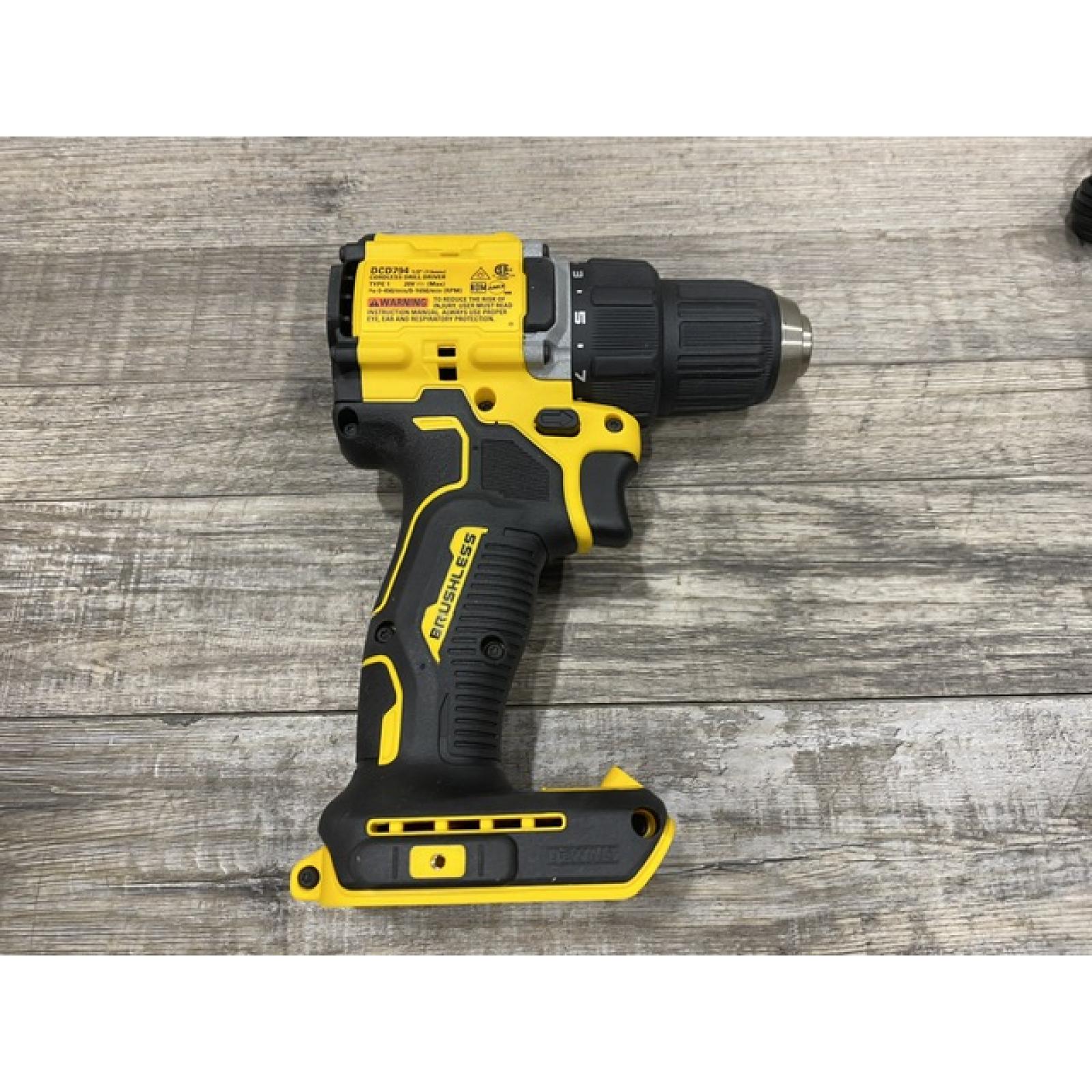 AS-IS DEWALT Atomic 20V Lithium-Ion Cordless Compact 1/2 in. Drill/Driver Kit