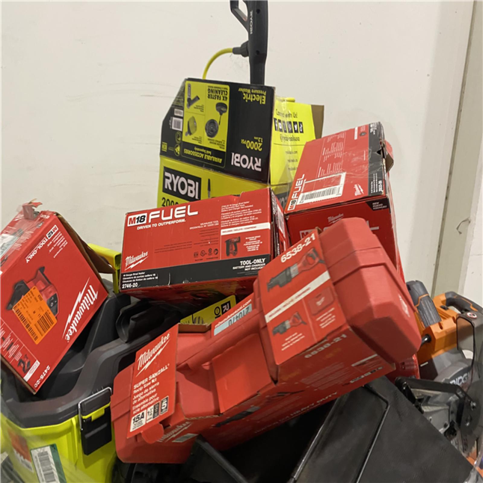 Dallas Location - As-Is Tool Pallet
