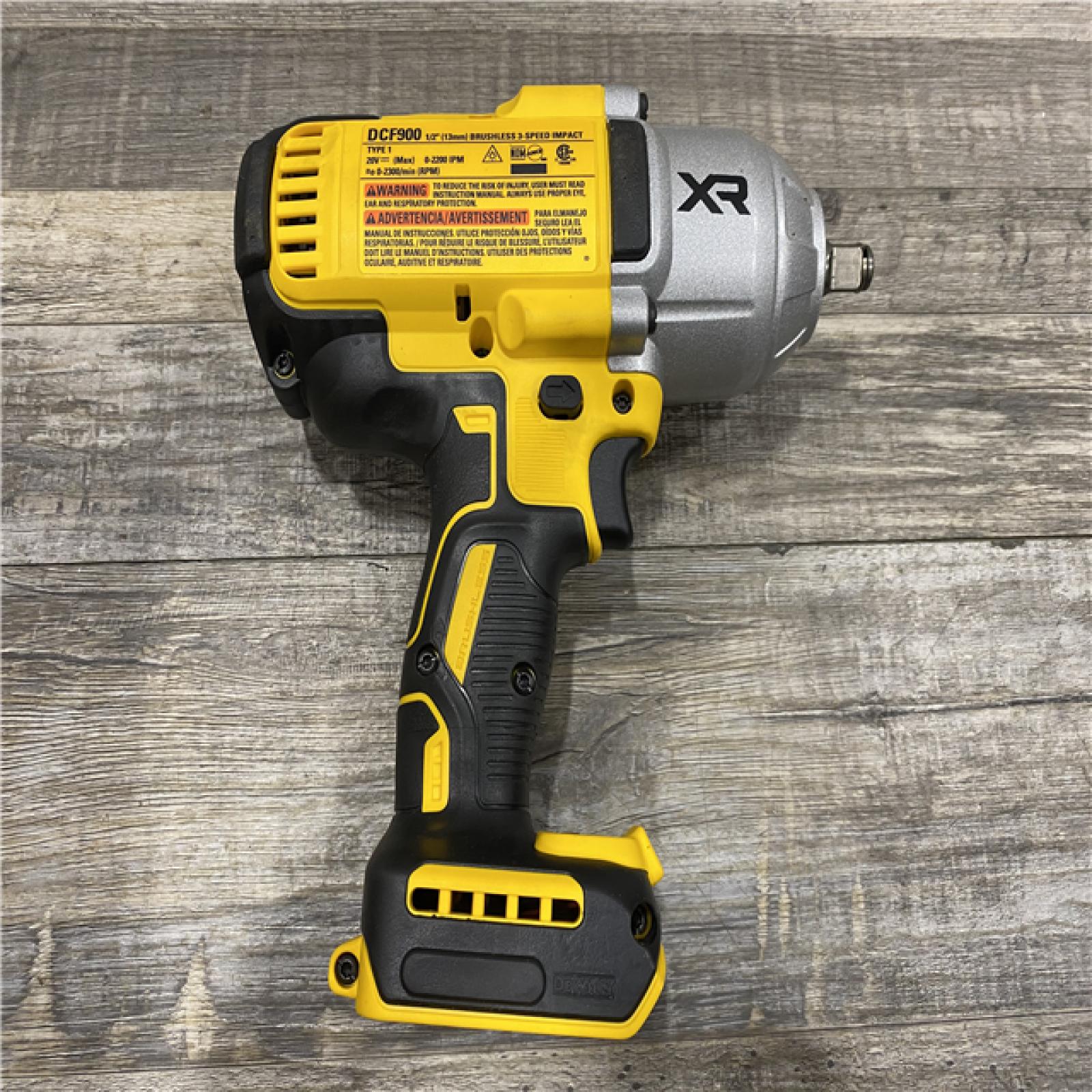 AS-IS DEWALT 20V MAX Lithium-Ion Cordless 1/2 in. Impact Wrench Kit