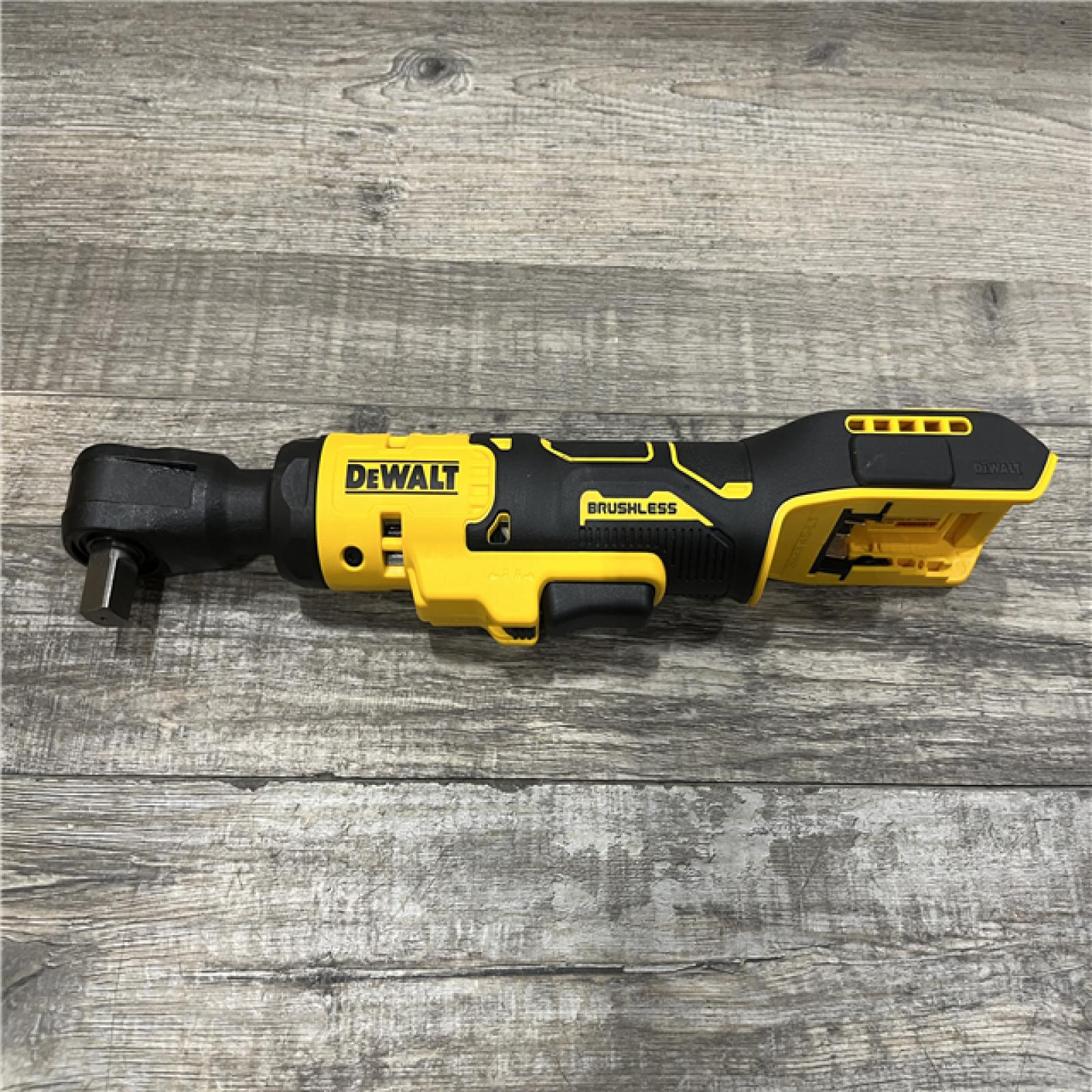 AS-IS DEWALT 20V Max Cordless Brushless 1/2 in Ratchet Kit