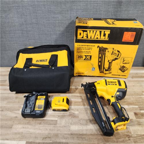 HOUSTON LOCATION - AS-IS DEWALT 20V MAX XR 16-Gauge Electric Cordless Angled Finishing Nailer Kit